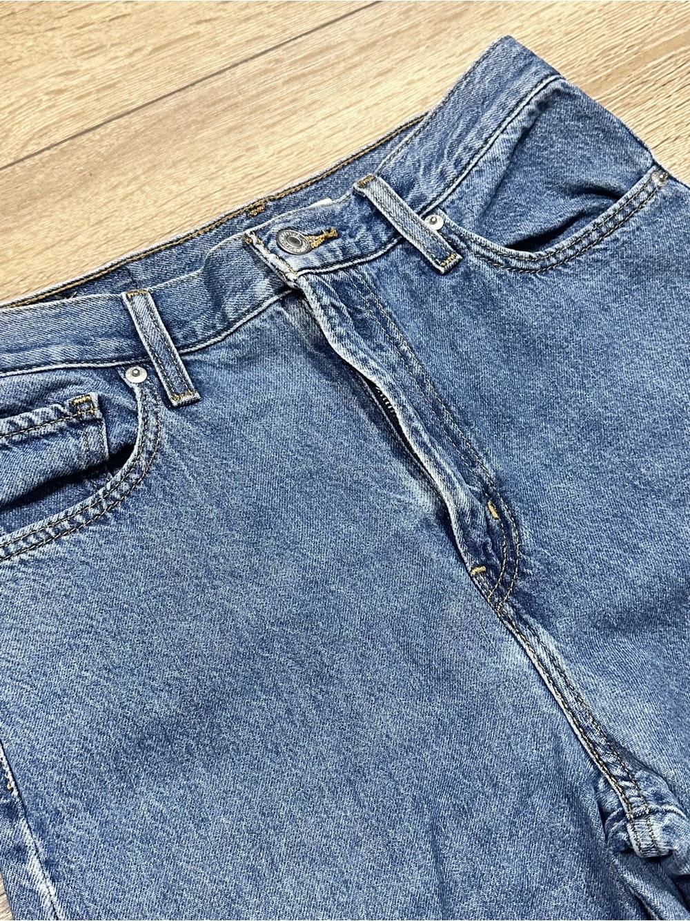 Levi’s High Waisted Straight Leg Jeans Medium Wash Cotton & Hemp Blend - Picture 6 of 15